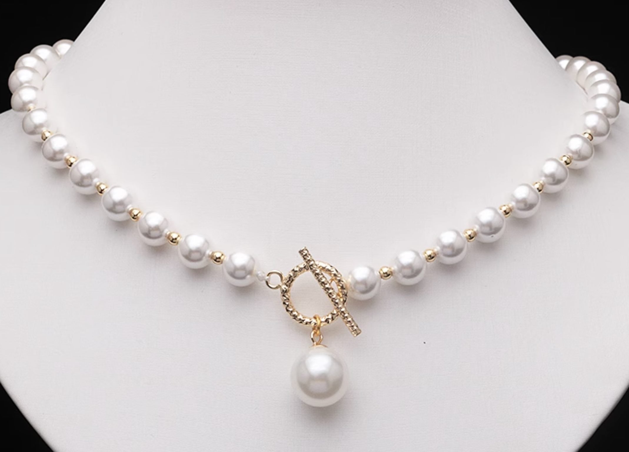 White Akoya and South Sea Pearl Strand