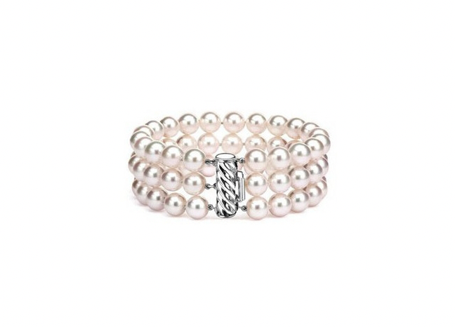 Triple-Strand 6-10 mm White Pearl Bracelet Triple-Strand 6-10 mm White Pearl Bracelet