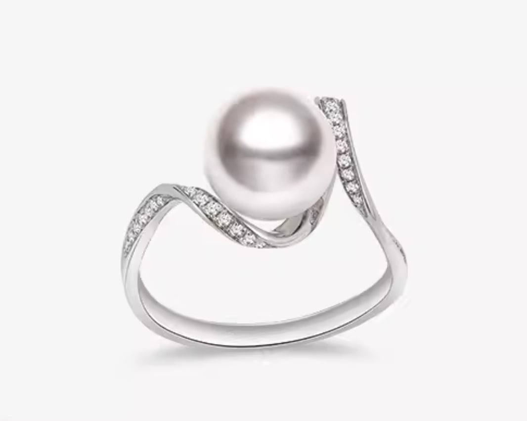 South Sea Pearl and Diamond Nova Ring