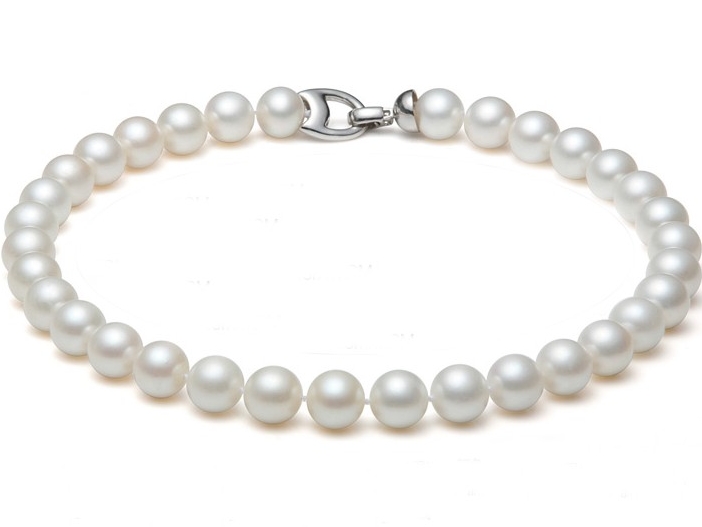 Collection Quality 9-10 mm White Pearl Necklace