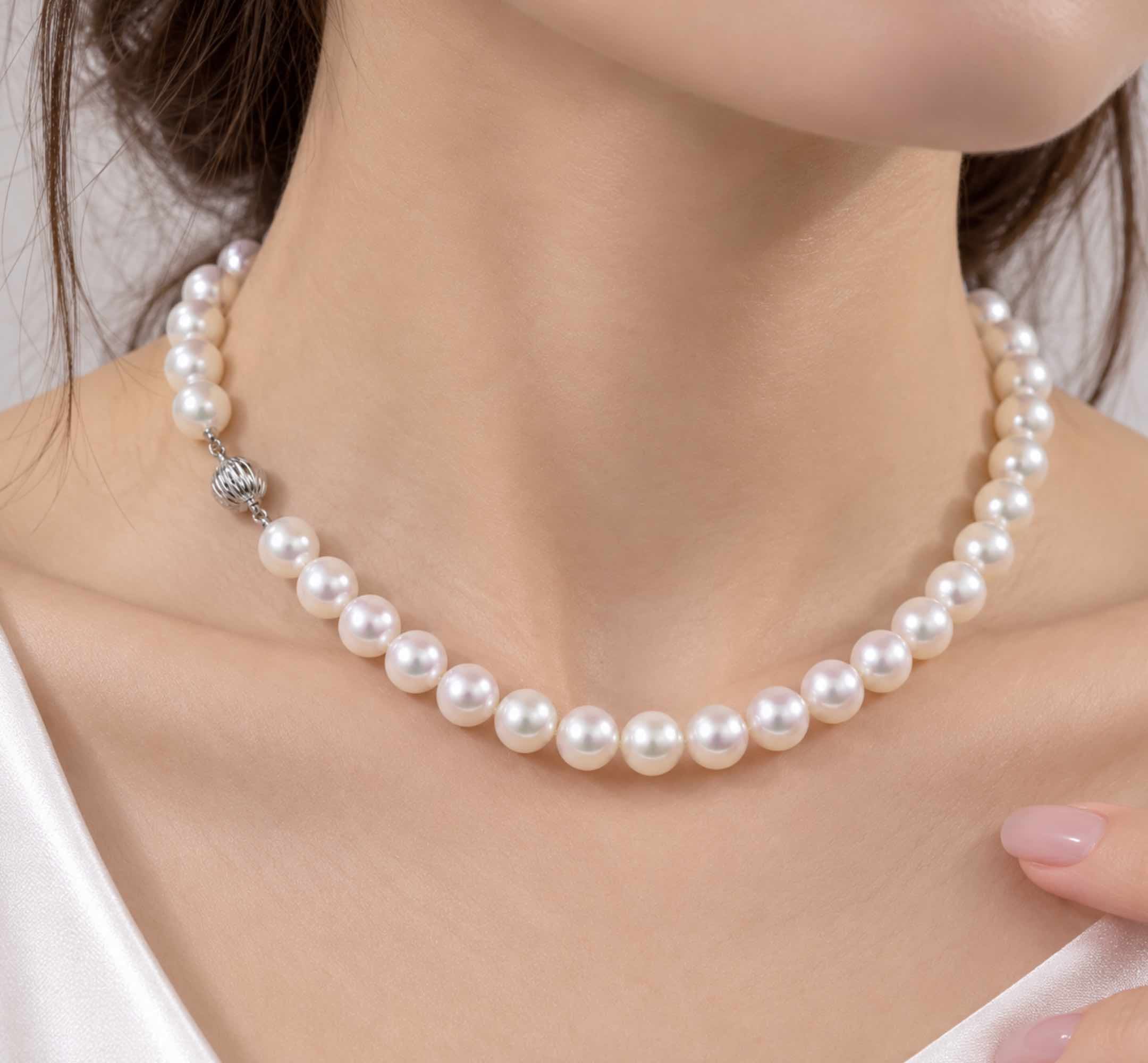 White Freshwater Pearl Necklace 7-8 mm AAA