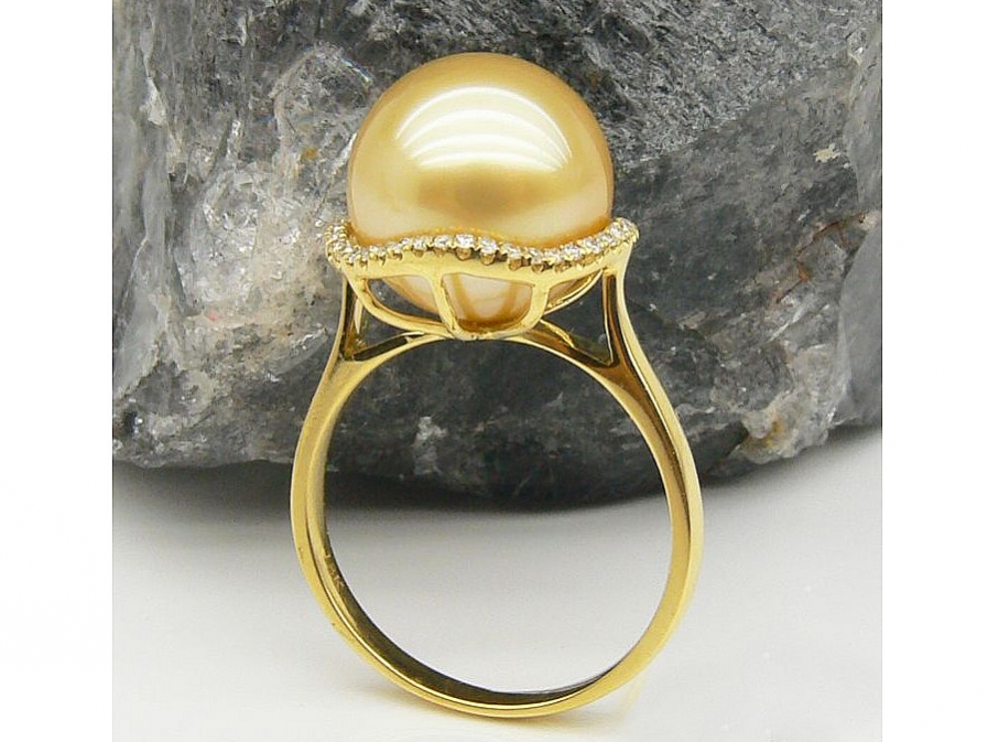 Barbie South Sea Pearl and Diamond Ring