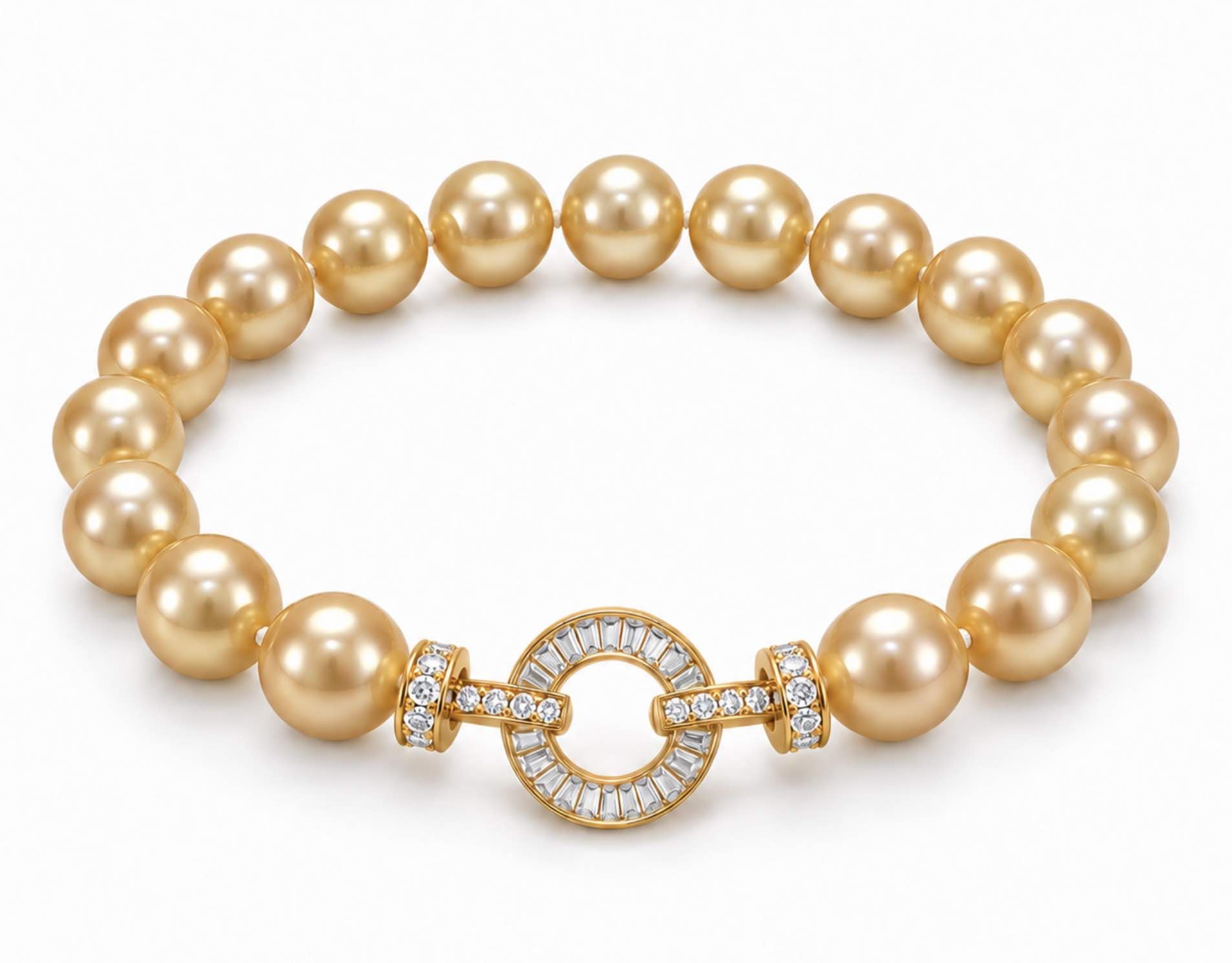South Sea Pearl and Diamond Circle Clasp Bracelet in 18K Gold