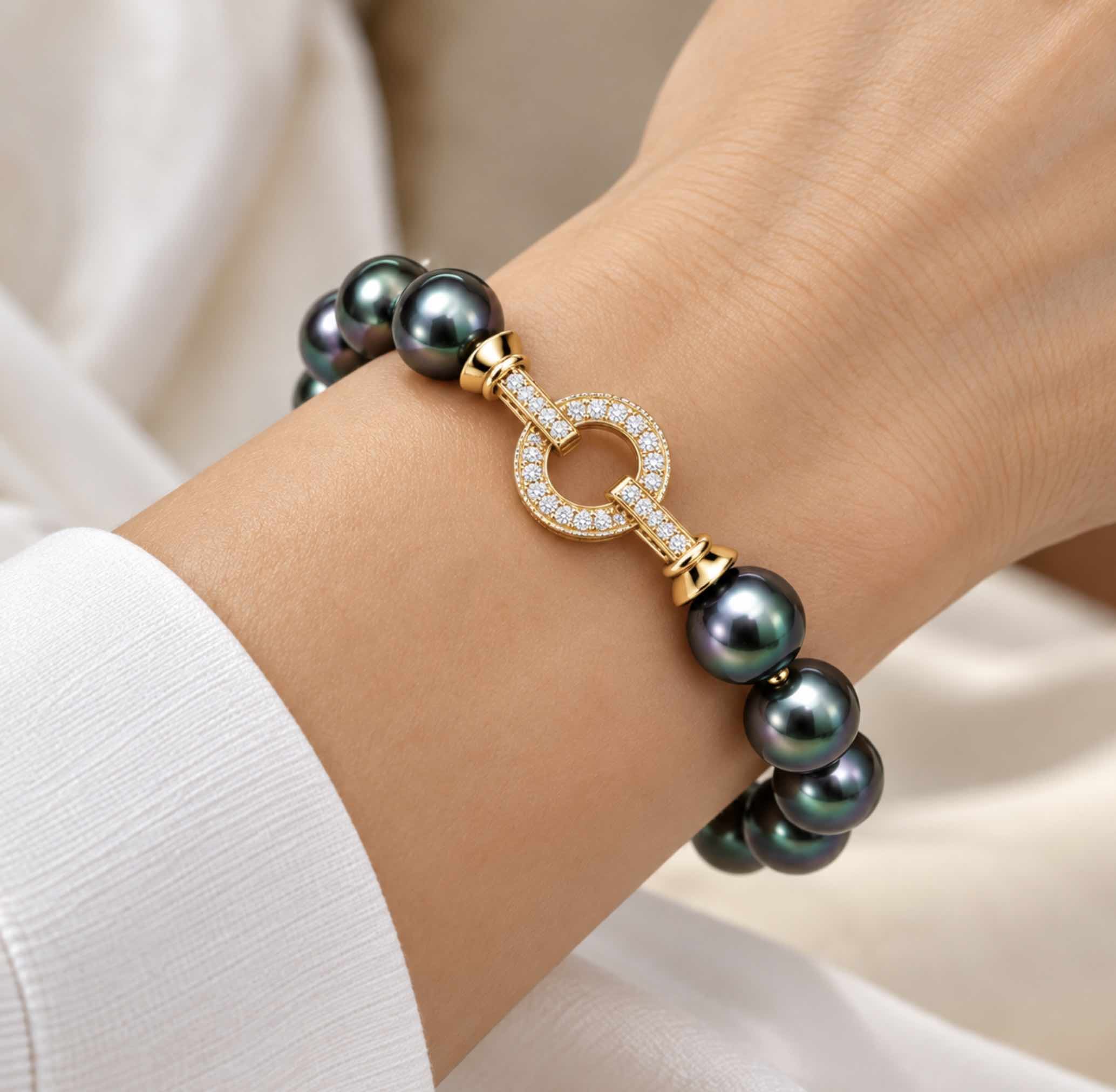 18K Gold AAA Tahitian Pearl and Diamond Open Circle Clasp Bracelet