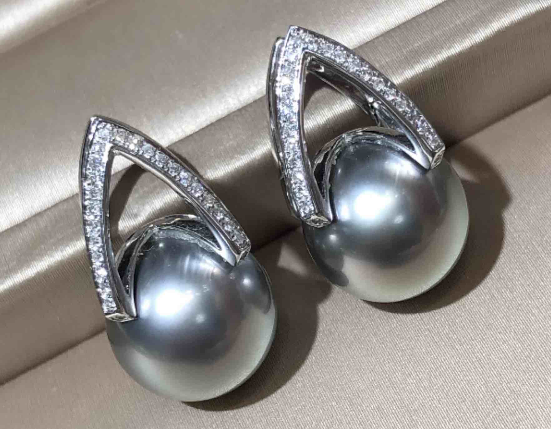 14K/18K Tahitian Pearl and Diamond Earrings
