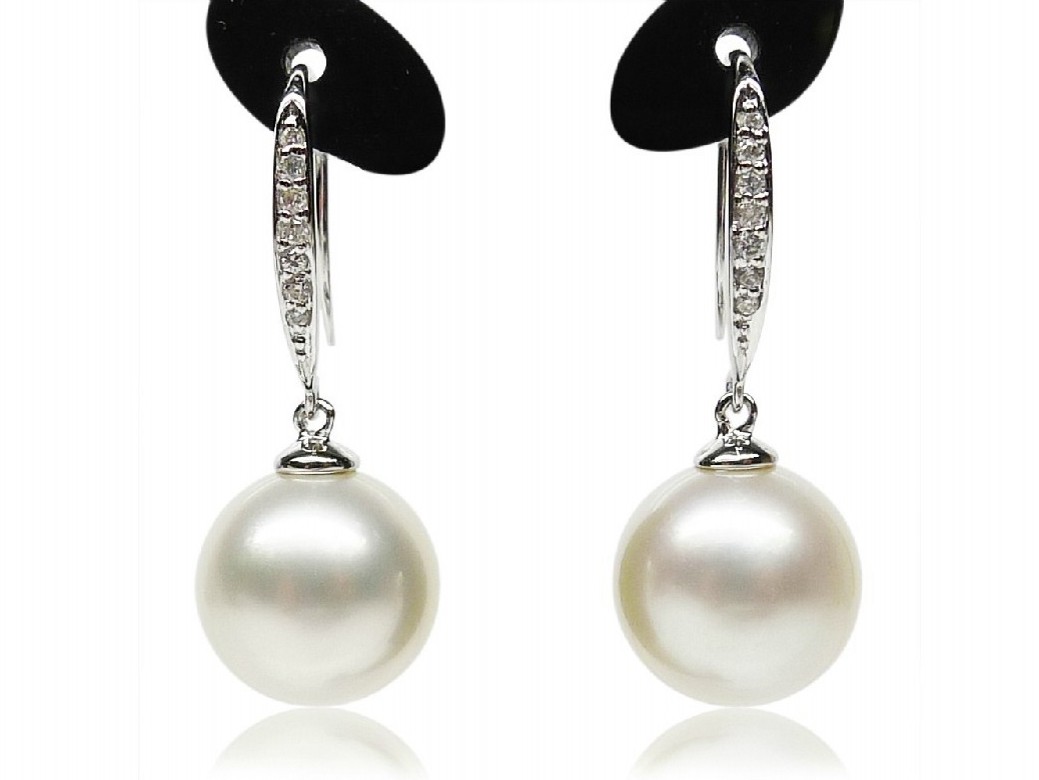 Akoya Pearl Earrings 14K White Gold