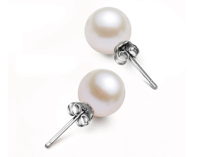 7-8 mm White Freshwater Pearl Stud Earrings