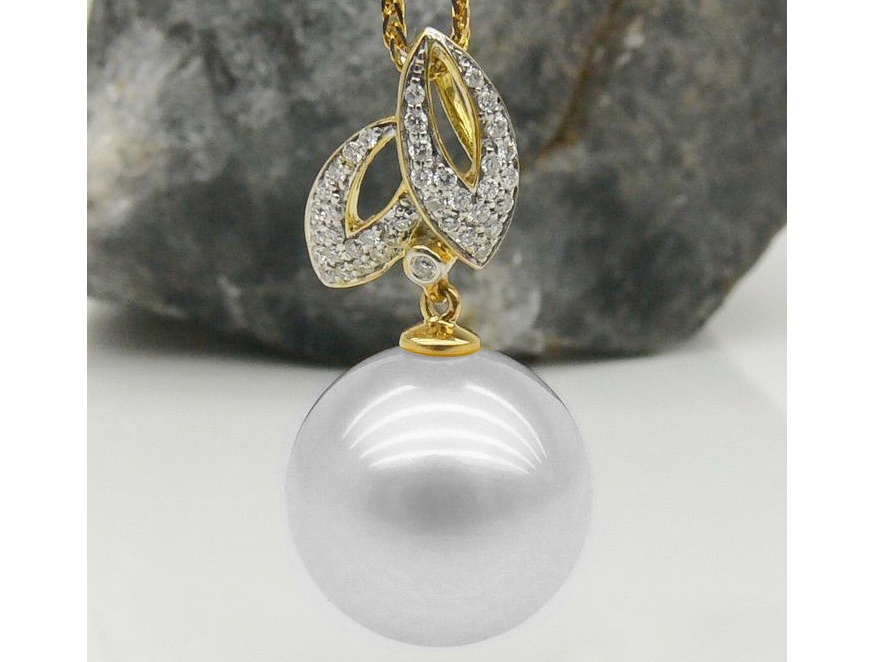 Sarah South Sea Pearl Diamonds Pendant