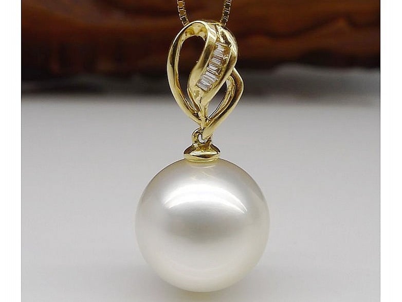 Heloise South Sea Pearl and Diamond Pendant