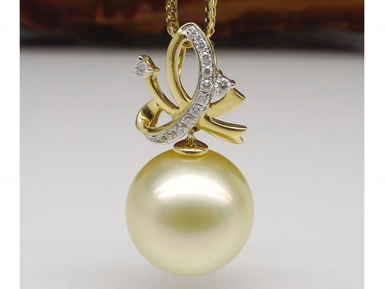 Carol South Sea Pearl and Diamond Pendant