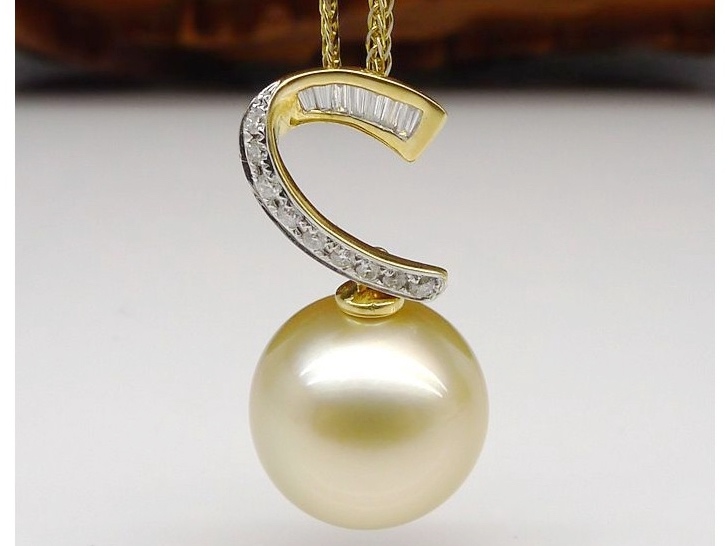 Betty South Sea Pearl and Diamond Pendant