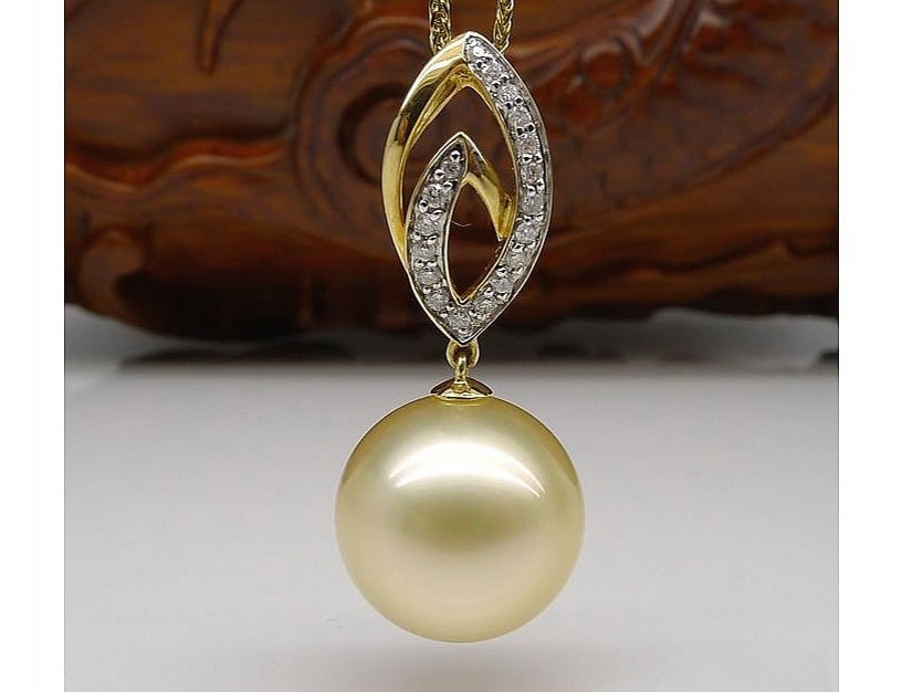 Tamara South Sea Pearl and Diamond Pendant