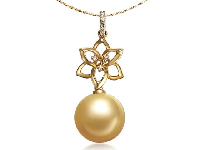 Cassandre South Sea Pearl and Diamond Pendant