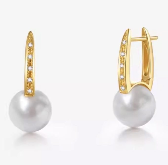 South Sea Pearl and Diamond Cielo Earring