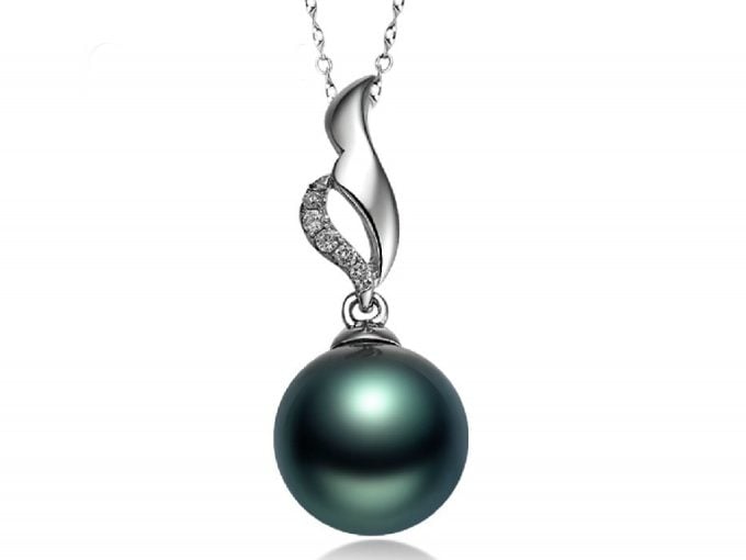 Alfred Tahitian Pearl and Diamond Pendant