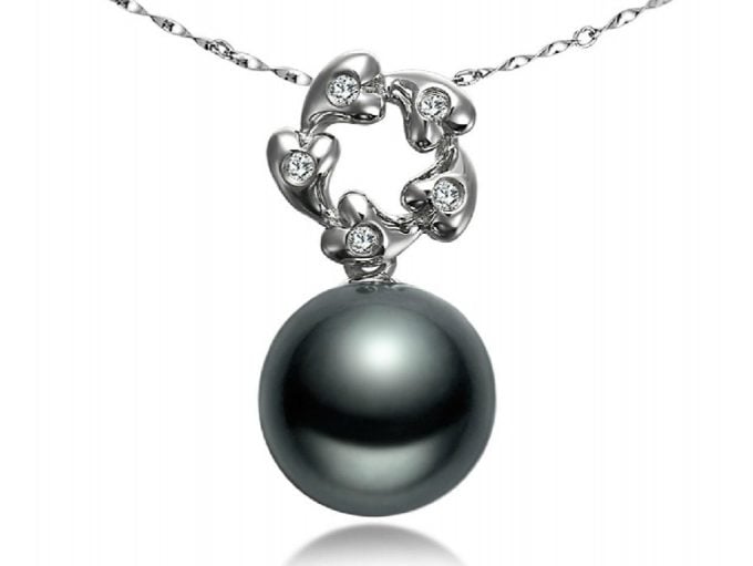 Black Tahitian Pearl Ainsley Pendant