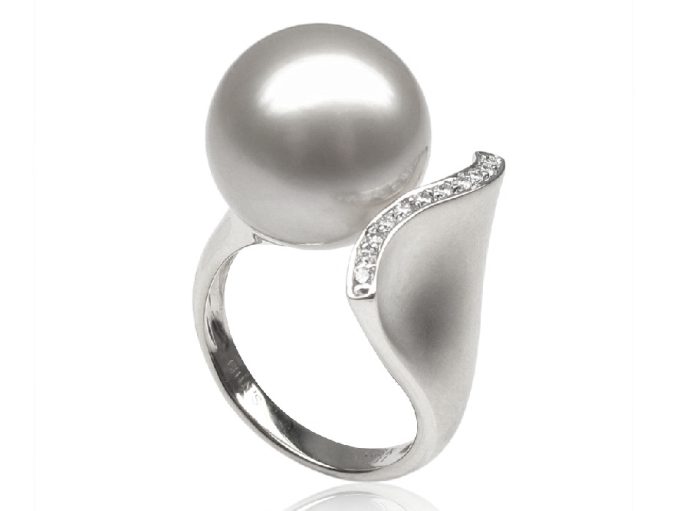 Armelle Freshwater Pearl and Diamond Ring