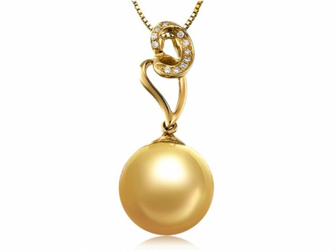 Gary South Sea Pearl and Diamond Pendant