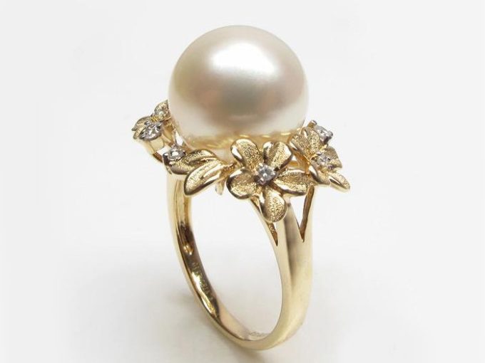 Laurel Freshwater Pearl and Diamond Ring