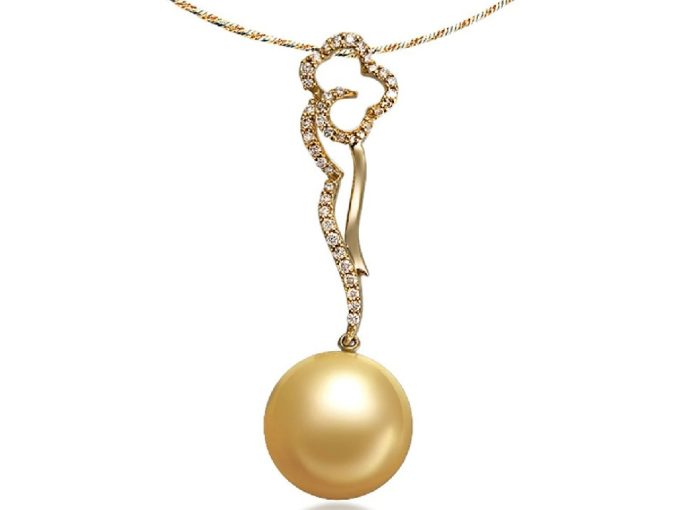 Erwan South Sea Pearl and Diamond Pendant
