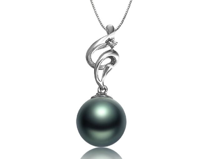 Black Tahitian Pearl Cecelia Pendant