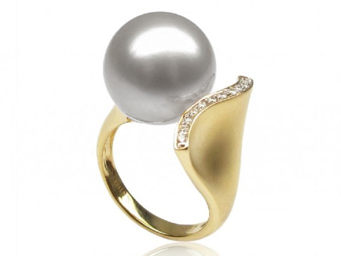 Armelle Freshwater Pearl and Diamond Ring