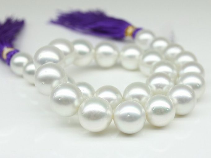 14-16 mm White South Sea Pearl Necklace AAA