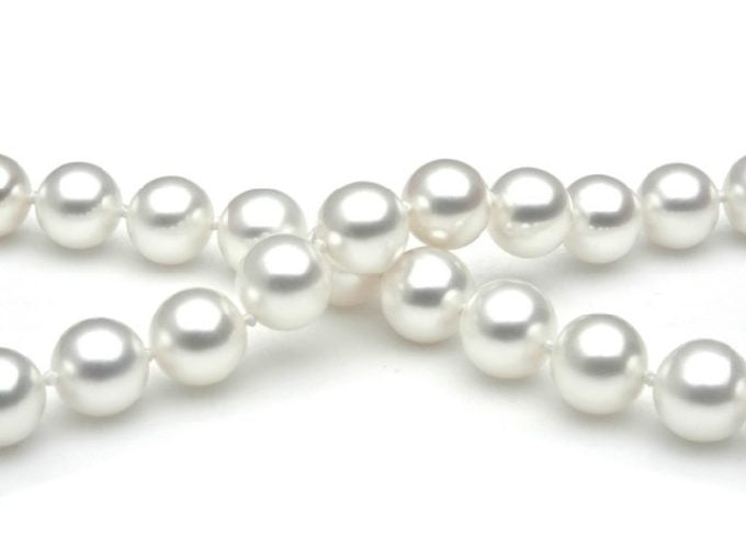 White Freshwater Pearl Necklace 9-10 mm AAA