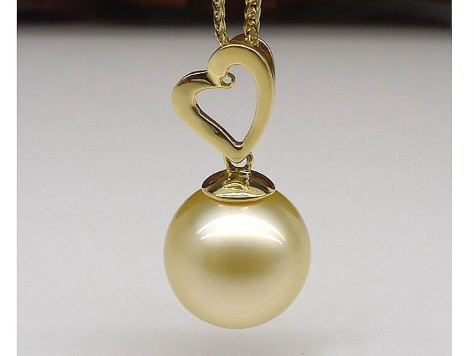 Veracious South Sea Pearl Pendant