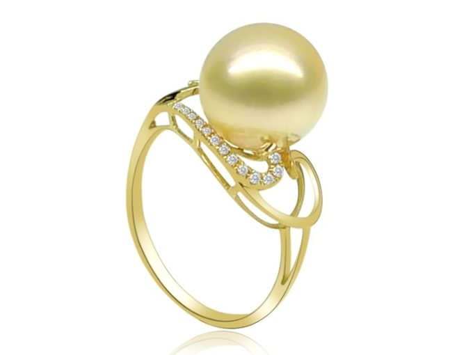Suzon South Sea Pearl and Diamond Ring