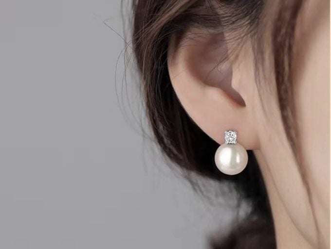 South Sea Pearl and Diamond Lila Earrings