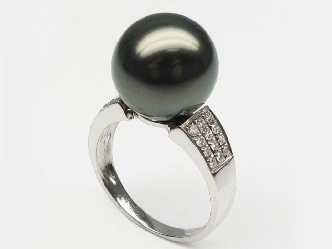 Lucrece Tahitian Pearl and Diamond Ring