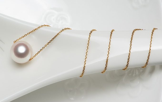 Freshwater Tin Cup Pearl Angie Necklace