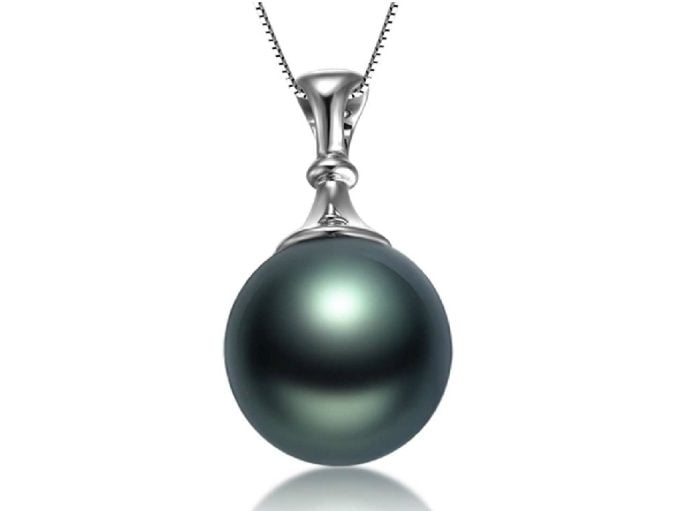 Cohesive Tahitian Pearl Pendants