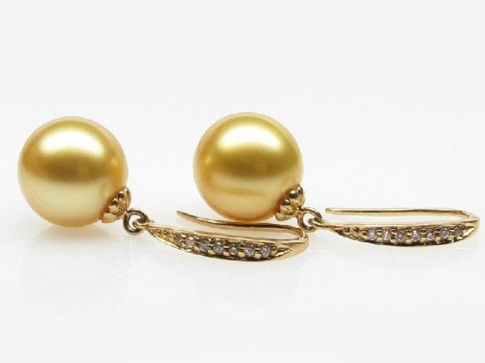 Arvin South Sea Pearl and Diamond Dangling