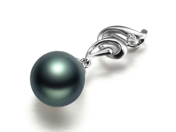 Black Tahitian Pearl Cecelia Pendant
