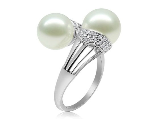 Yoann Akoya Pearl and Diamond Rings