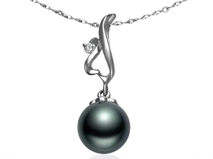 Cultured Tahitian Pearl and Diamond Pendant