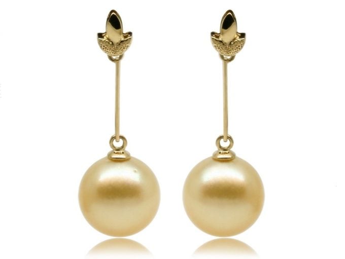 Australia Cultured South Sea Pearl Earrings