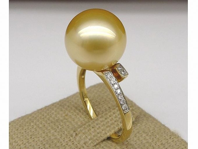 Janice South Sea Pearl & Diamonds Ring