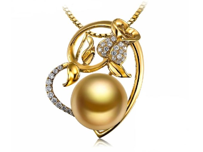 Domitille South Sea Pearl and Diamond Pendant