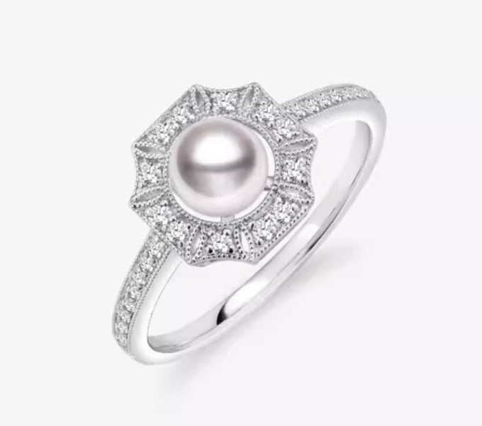 South Sea Pearl and Diamond Lily Ring