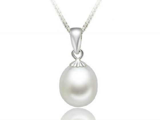 Helen White Freshwater Pearl Pendants
