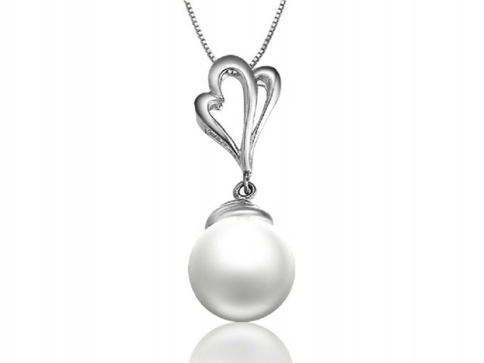 Beck Akoya Pearl Pendant