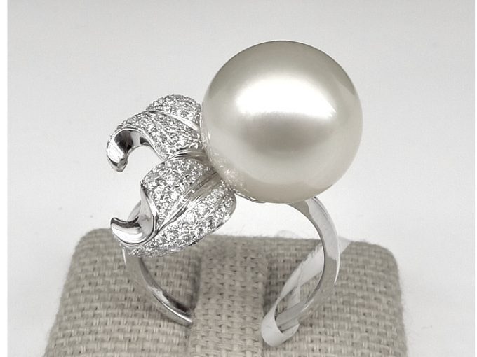 South Sea Pearl and Diamond Brianna Ring 18k Gold