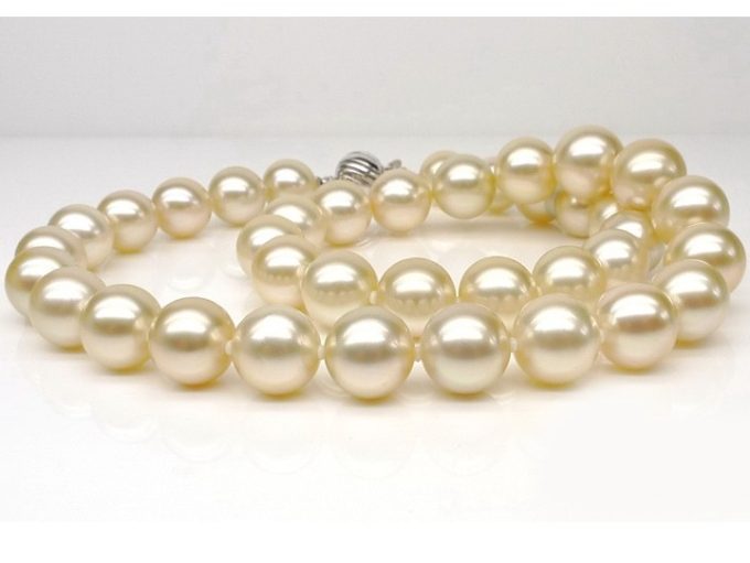 8-11 mm Cream South Sea Pearl Necklace