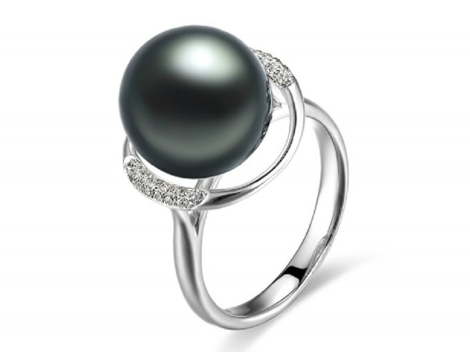 Nils Tahitian Pearl and Diamond Ring