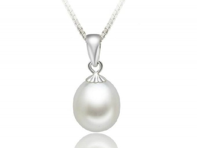 Helen White Freshwater Pearl Pendants