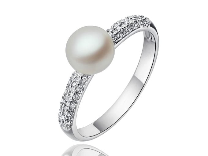 Evariste White Akoya Pearl and Diamond Rings