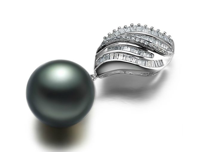 Aries Tahitian Pearl and Diamond Pendant